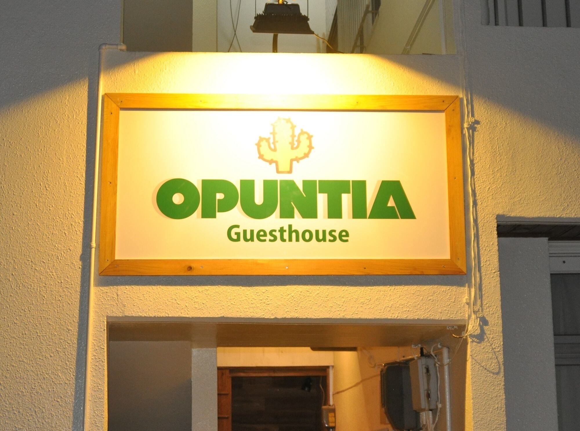 ゲストハウス オプンティア Guesthouse Opuntia Ishigaki  外观 照片